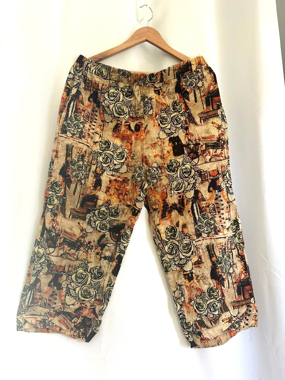 Women's Egyptian Rose Print Capri Pants | Cotton Blend Boho Pull-On Trousers with Pockets